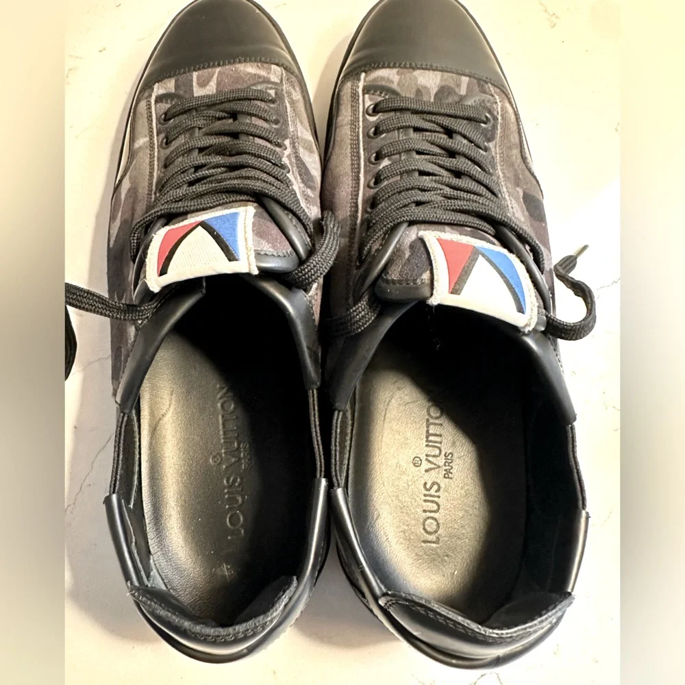 Louis Vuitton sneakers sz‎ 9.5/10